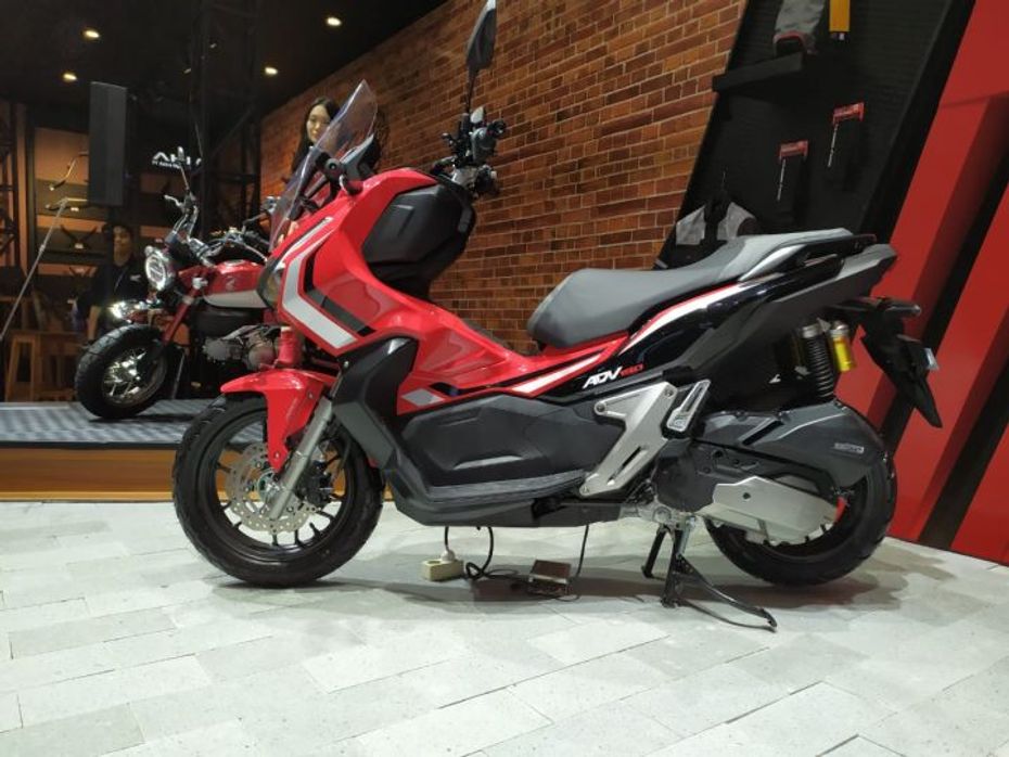Honda ADV 150 Image Gallery