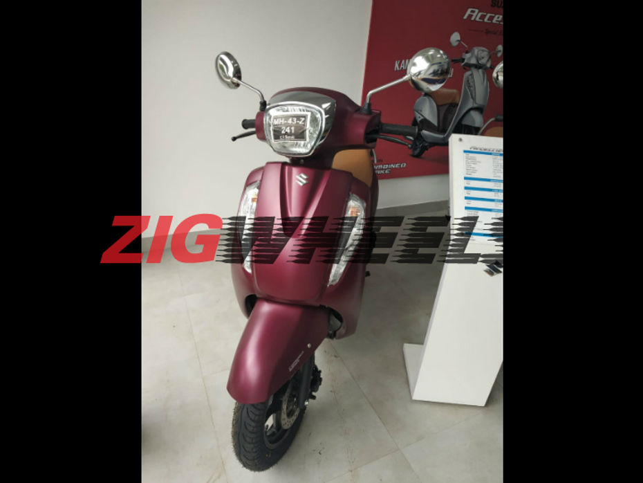 Suzuki Access 125 Matte red colour Zig
