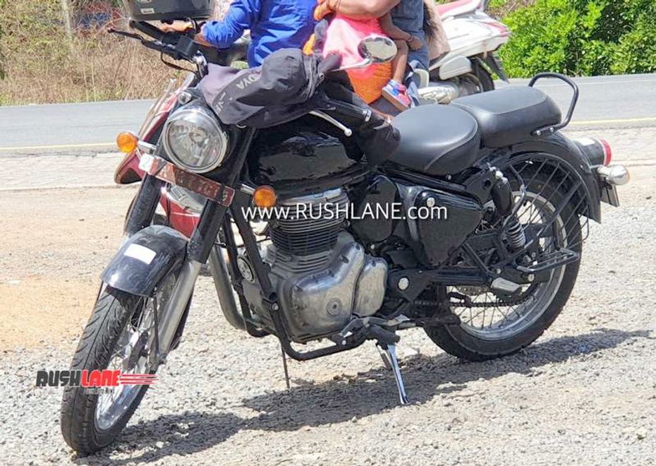 2020 RE classic 350 spied engine left