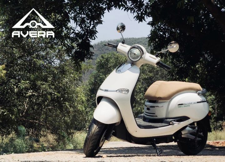 Avera Commences Deliveries For Retrosa Electric Scooter In India