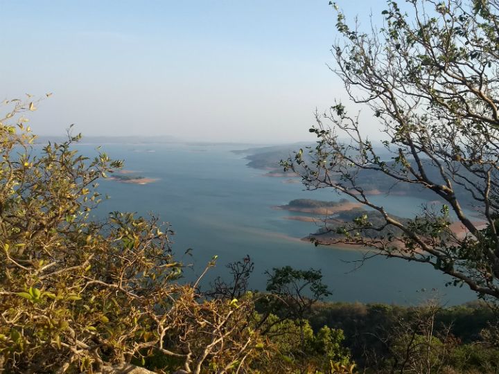 Apollo Tyres Bad Road Buddies Report Apollo Tyres Bad Road Buddies Report