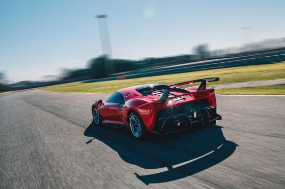 The Ferrari P80 C Is A One Off Ferrari Like Never Before Zigwheels