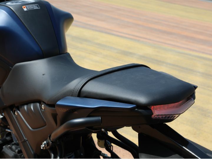 Yamaha MT-15 First Ride Review - ZigWheels