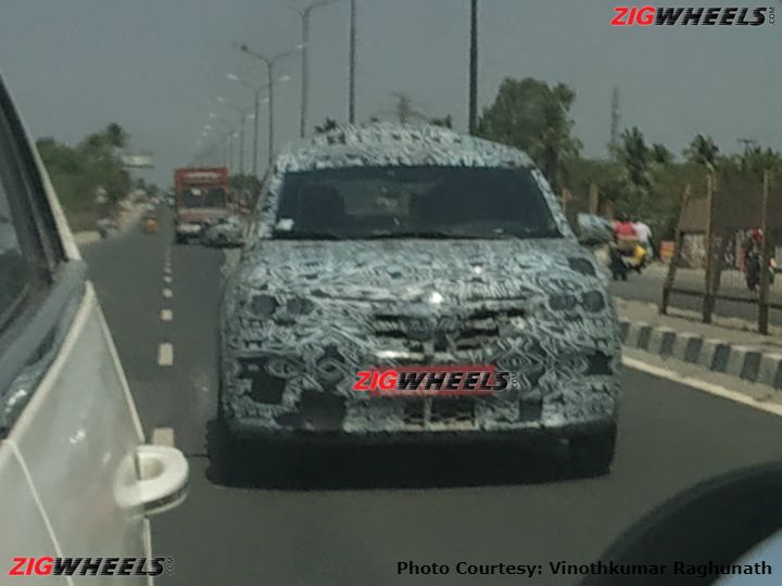 பிரத்தியேக: Renault RBC MPV Spied Exclusive: Renault RBC MPV Spied