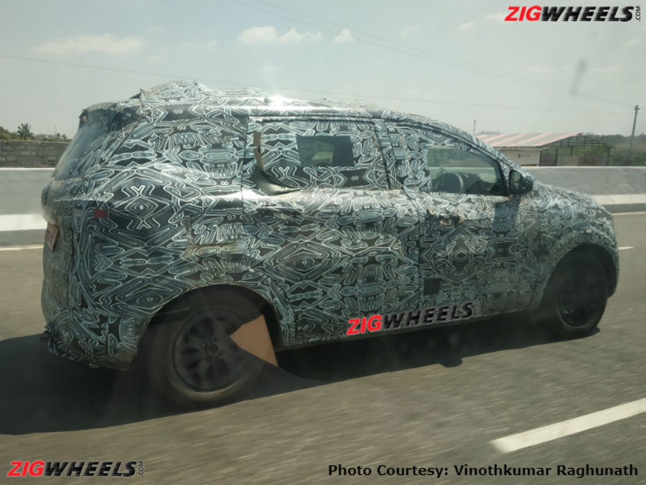 Exclusive: Renault RBC MPV Spied