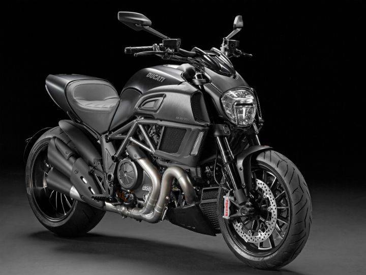 2018 Ducati Diavel press shot