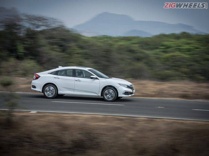 Honda Civic vs Skoda Octavia: Petrol AT Comparison Review