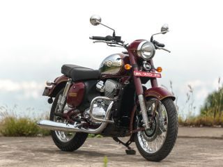 jawa classic on road price