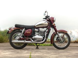 jawa classic on road price