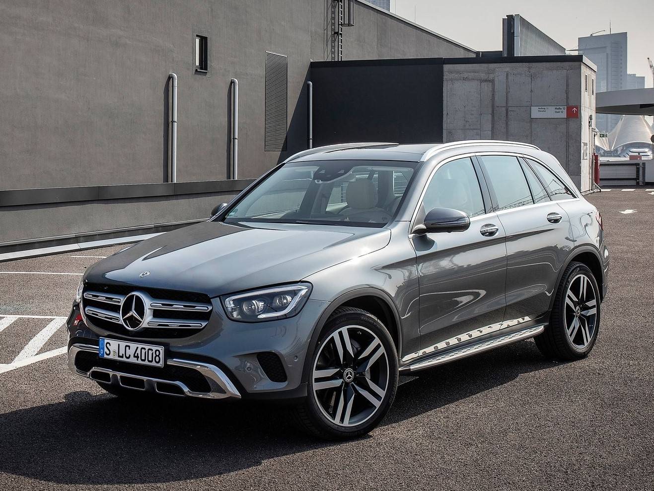 19 Mercedes Benz Glc Suv To Launch In India On December 3 Zigwheels