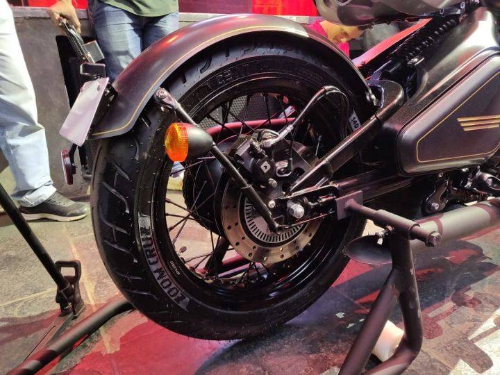 Bobber Jawa Perak Price In India On Road