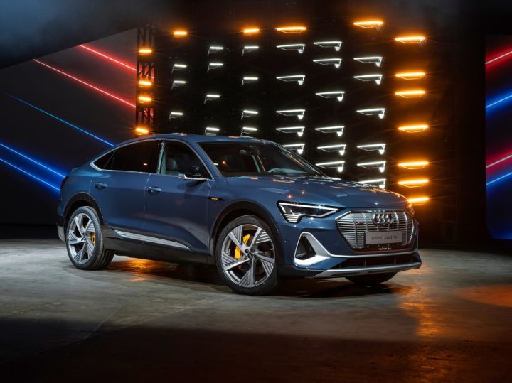 Etron-sportback-1-ZW Etron-sportback-1-ZW