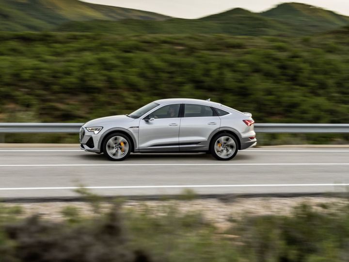 Zw-etron-sportback-5