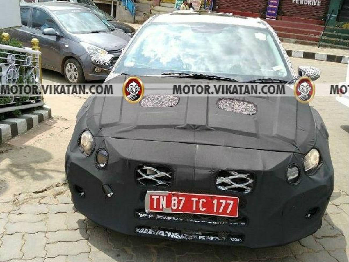 2020 Hyundai I20 Spied With Sunroof Likely To Be Displayed At