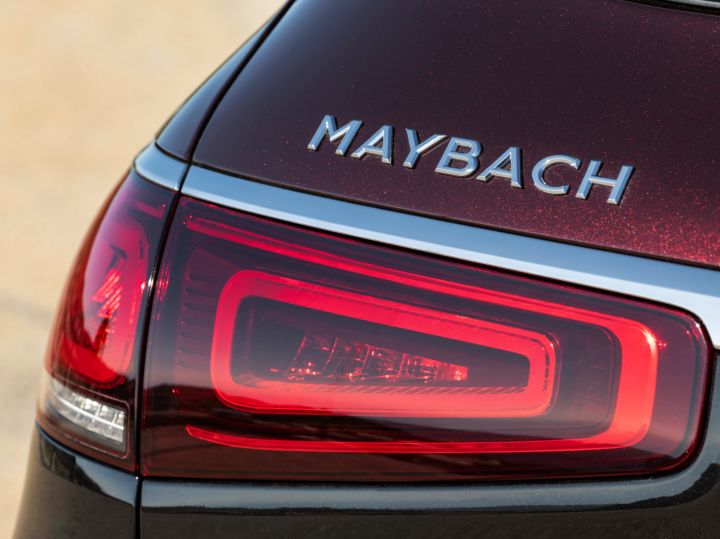 Zw-Mercedes-Maybach-GLS-7