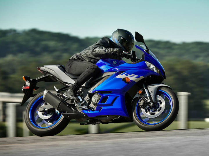 Yamaha r3 bs6 hot sale