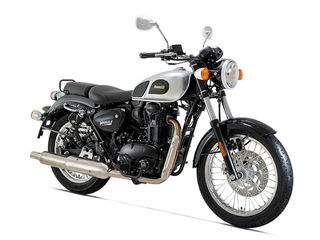 Look Out, Royal Enfield & Jawa! Benelli Rides In The Imperiale 400