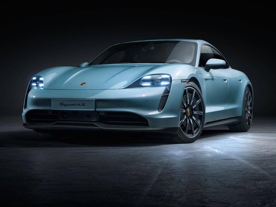 More Affordable All Electric Porsche Taycan 4s Ev Unveiled Zigwheels