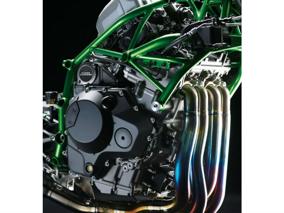 Supercharge engine