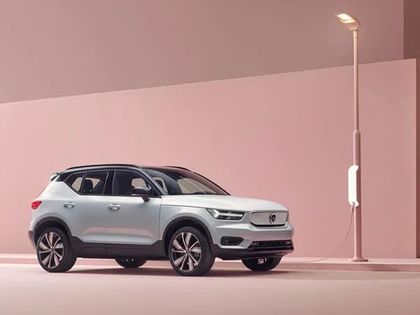 Volvo Unveils 2020 XC40 Electric SUV; Launches Recharge Brand