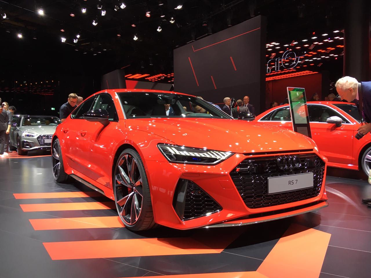 2019 Frankfurt Motor Show: Audi RS7 Image Gallery - ZigWheels