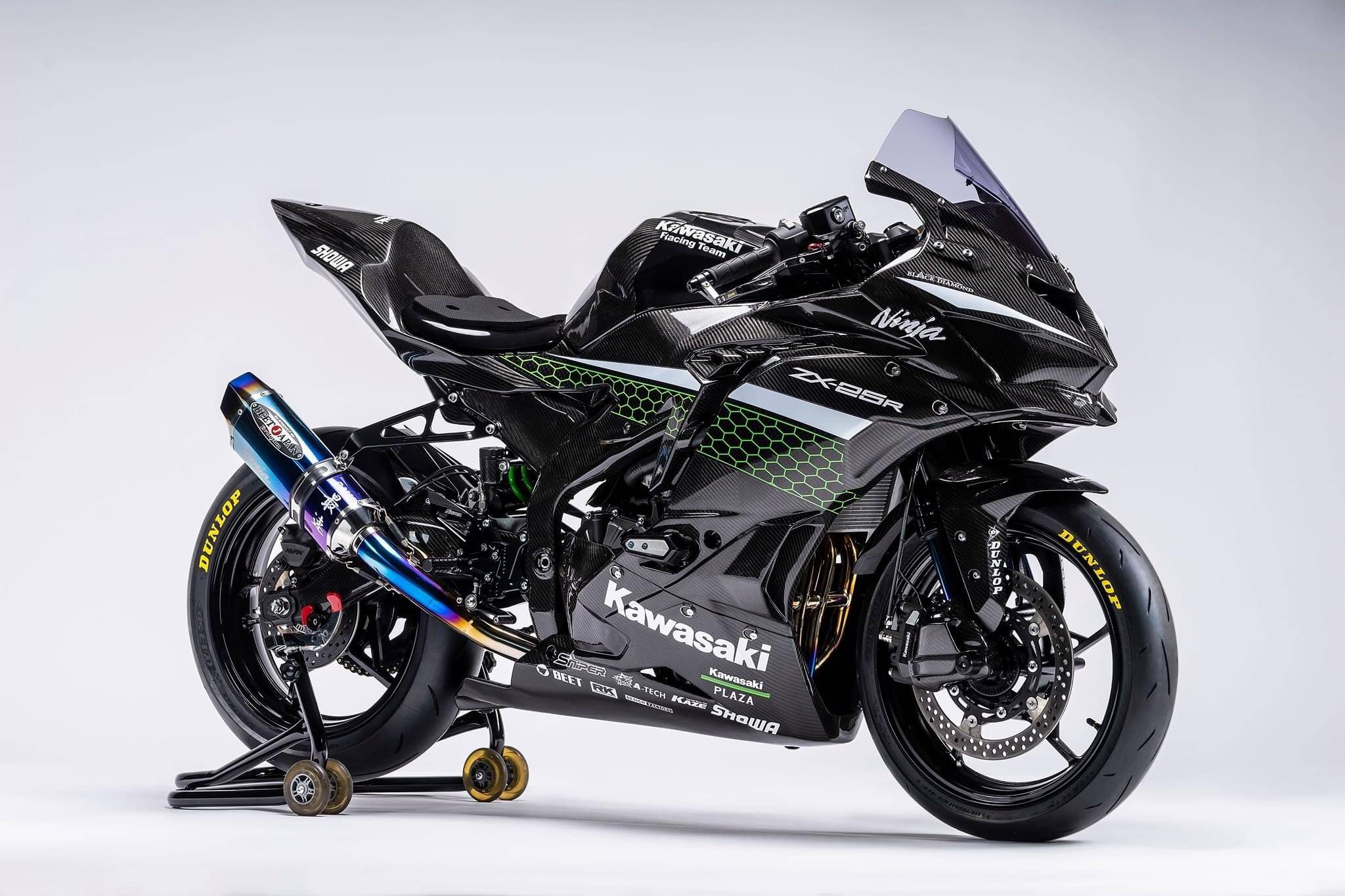 Kawasaki Ninja ZX-25R Race-spec Bike Unveiled - ZigWheels