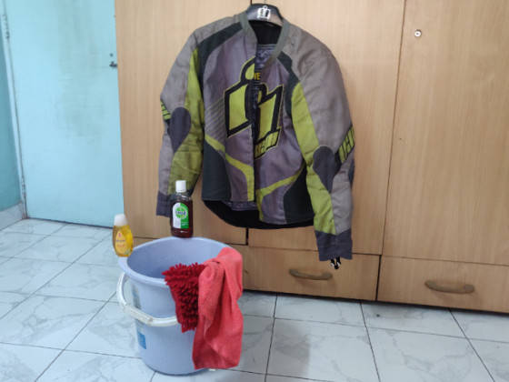 cleaning gear