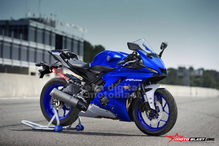 Yamaha YZFR25 2018 bổ sung màu sắc mới giá từ 94 triệu VNĐ