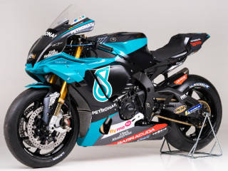 Suzuki To Update The Gsx R1000 For 22 Zigwheels