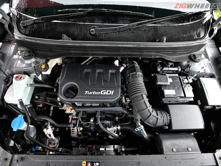 hyundai venue facelift phantom black ZW-Hyundai-Venue-2022