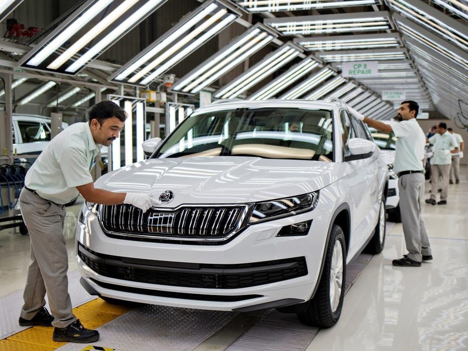 Skoda Auto Introduces Upto 6 Years/1.5 Lakh Km Extended Warranty And overview