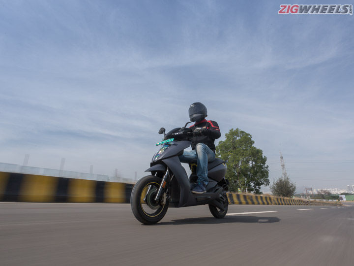 Ather 450X Electric Scooter Performance Review: Acceleration, Mileage, Range & Charging Times - Vimarsana News