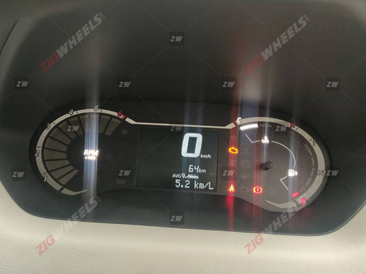 ZW-Nissan-Magnite-XE-3