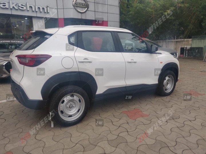 ZW-Nissan-Magnite-XE-4