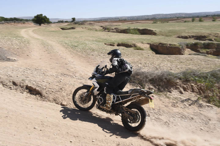 2020 Triumph Tiger 900 Rally Pro Adventure Test Review