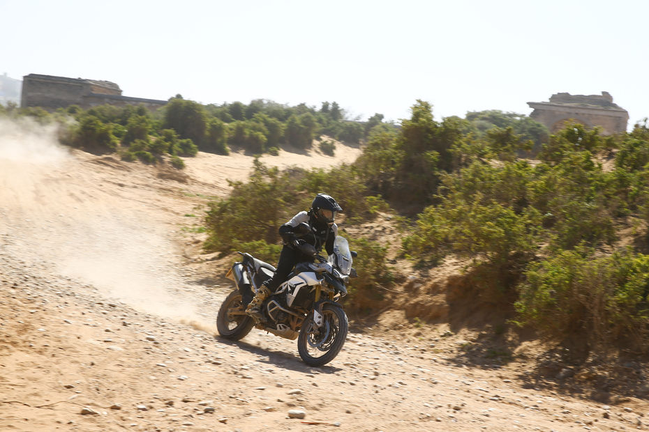 2020 Triumph Tiger 900 Rally Pro Adventure Test Review