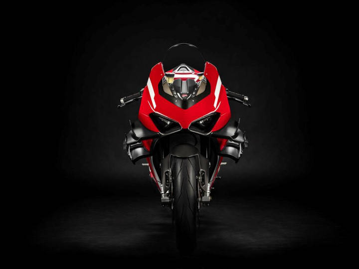 2020 Ducati Superleggera V4 Unveiled, Makes 237PS!