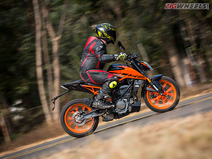 Ktm duke best sale 200 bs6 price