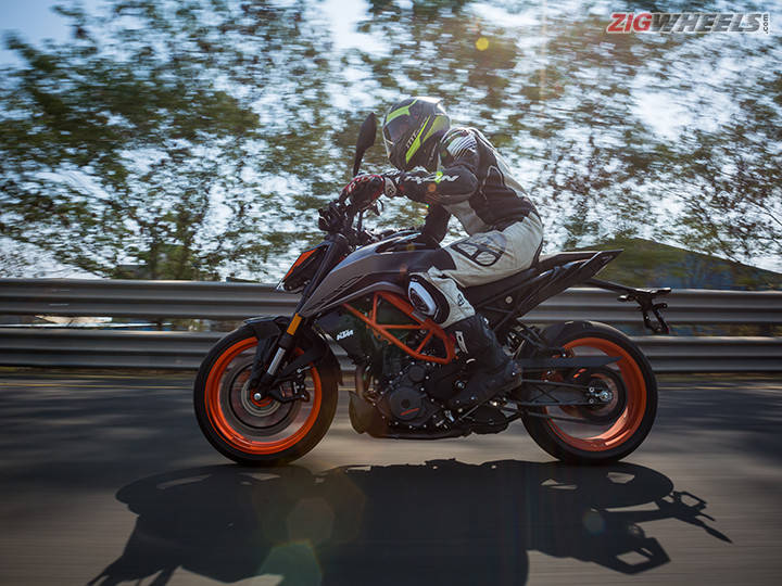 KTM 390 Duke Price, Images, Mileage & Reviews