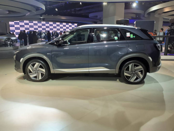 Hyundai Nexo Fuel Cell Electric Vehicle Showcased At Auto Expo 2020 ...