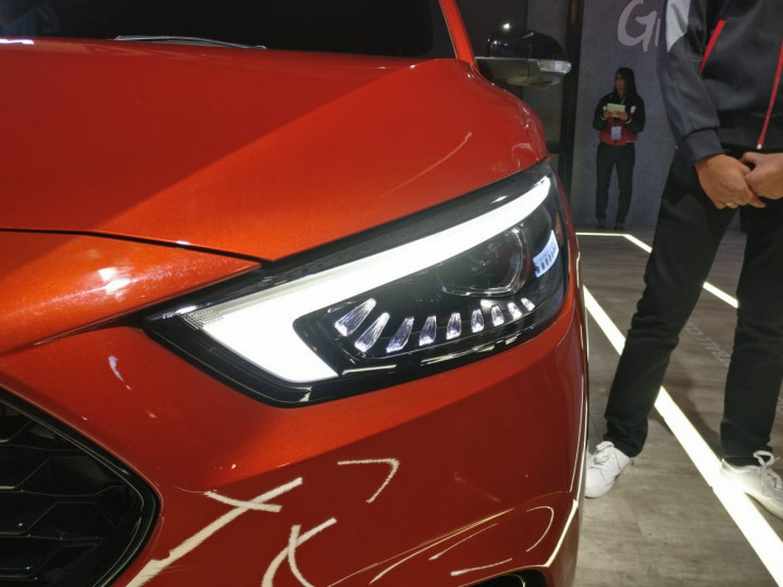 ZW-MG_ZS_Astor