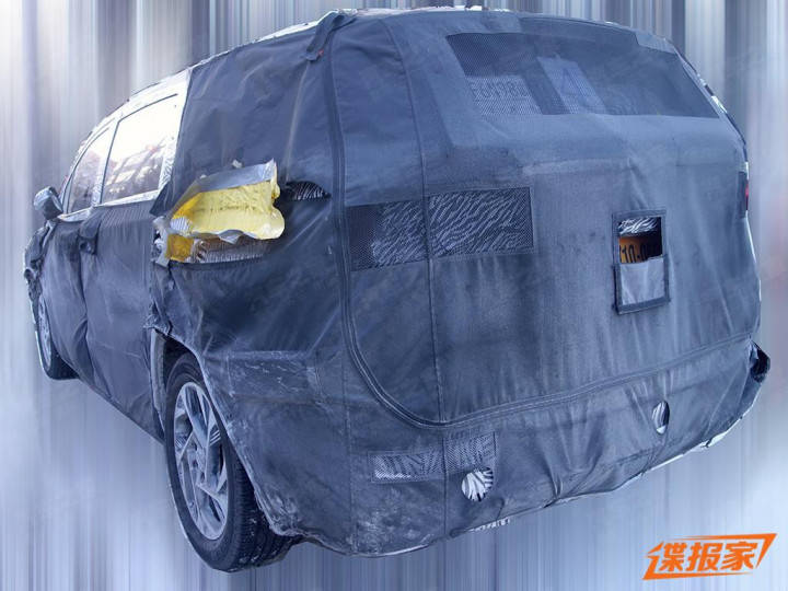 Hyundai S Upcoming Carnival Based Mpv Spied Testing In China