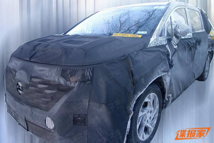 Hyundai S Upcoming Carnival Based Mpv Spied Testing In China