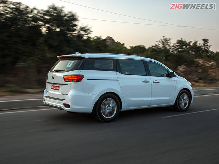 ZW-Kia-Carnival