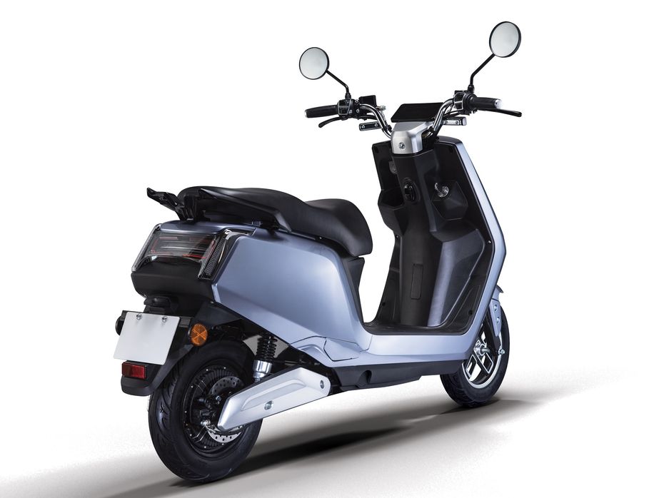 BGAUSS A2 and B8 electric scooters