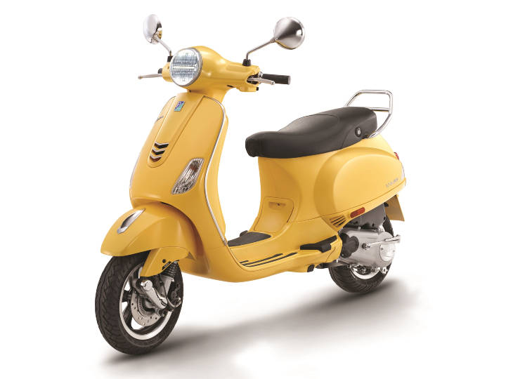 Vespa scooty store cost