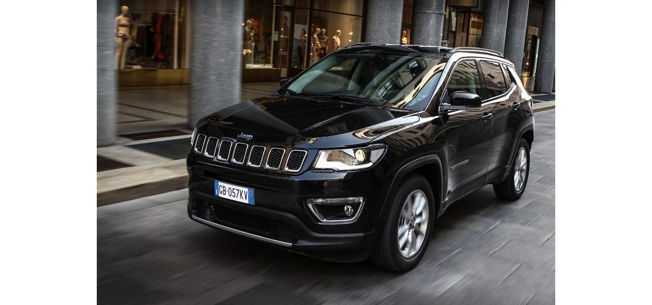 Jeep Compass 4xe Plug-in Hybrid Full Details Out, Will It Come To India? -  ZigWheels