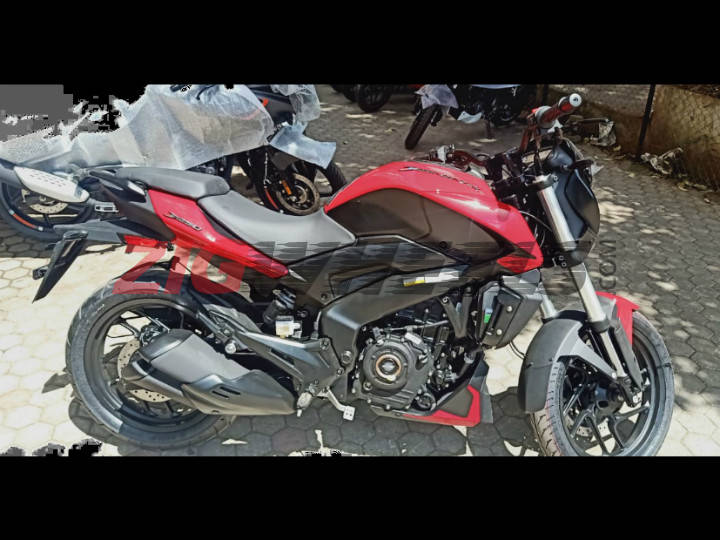 Bajaj Dominar 250 BS6 Reaches Dealerships