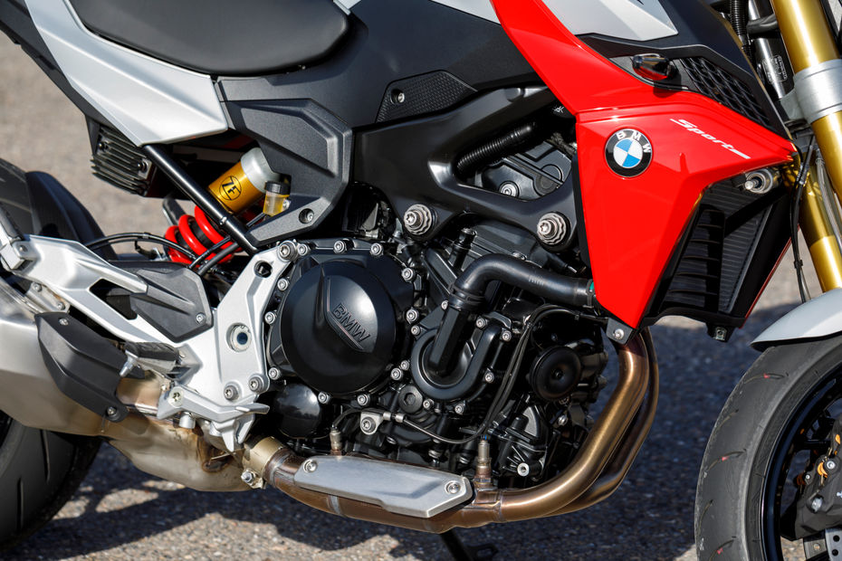 BMW  F 900 R and F 900 XR Launch Details