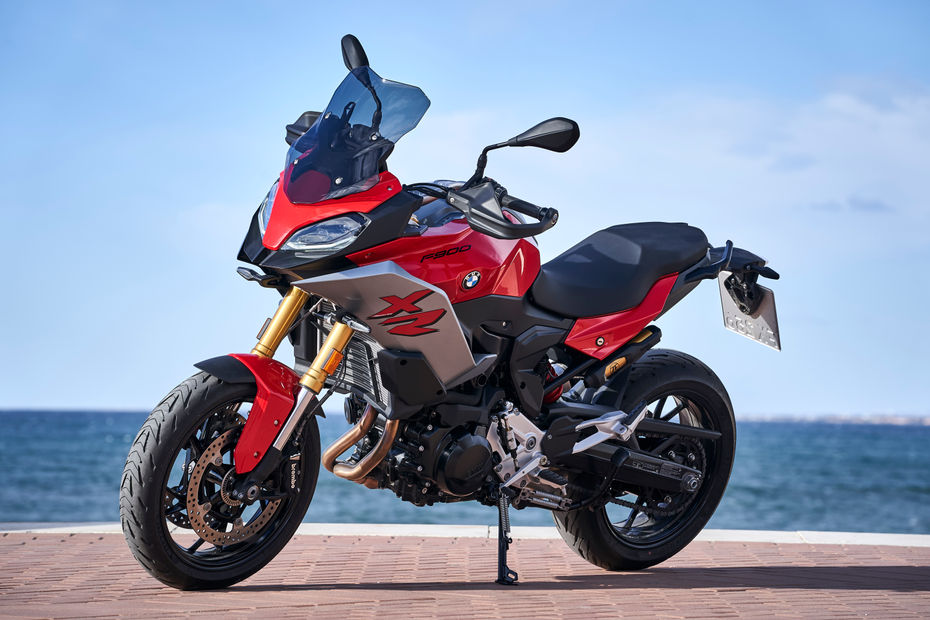 BMW  F 900 R and F 900 XR Launch Details